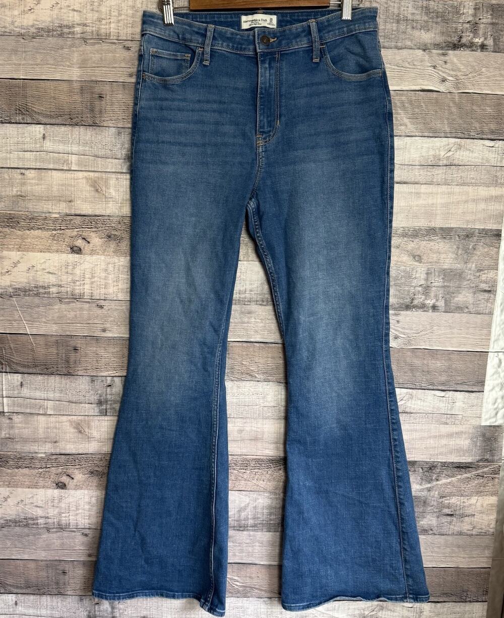 Abercrombie & Fitch The Flare Ultra High Rise Jeans Medium Wash Size 30
